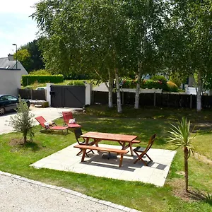 Hébergement de vacances A 2mn De La Plage, Maison Avec Grand Terrain Clos, Plérin